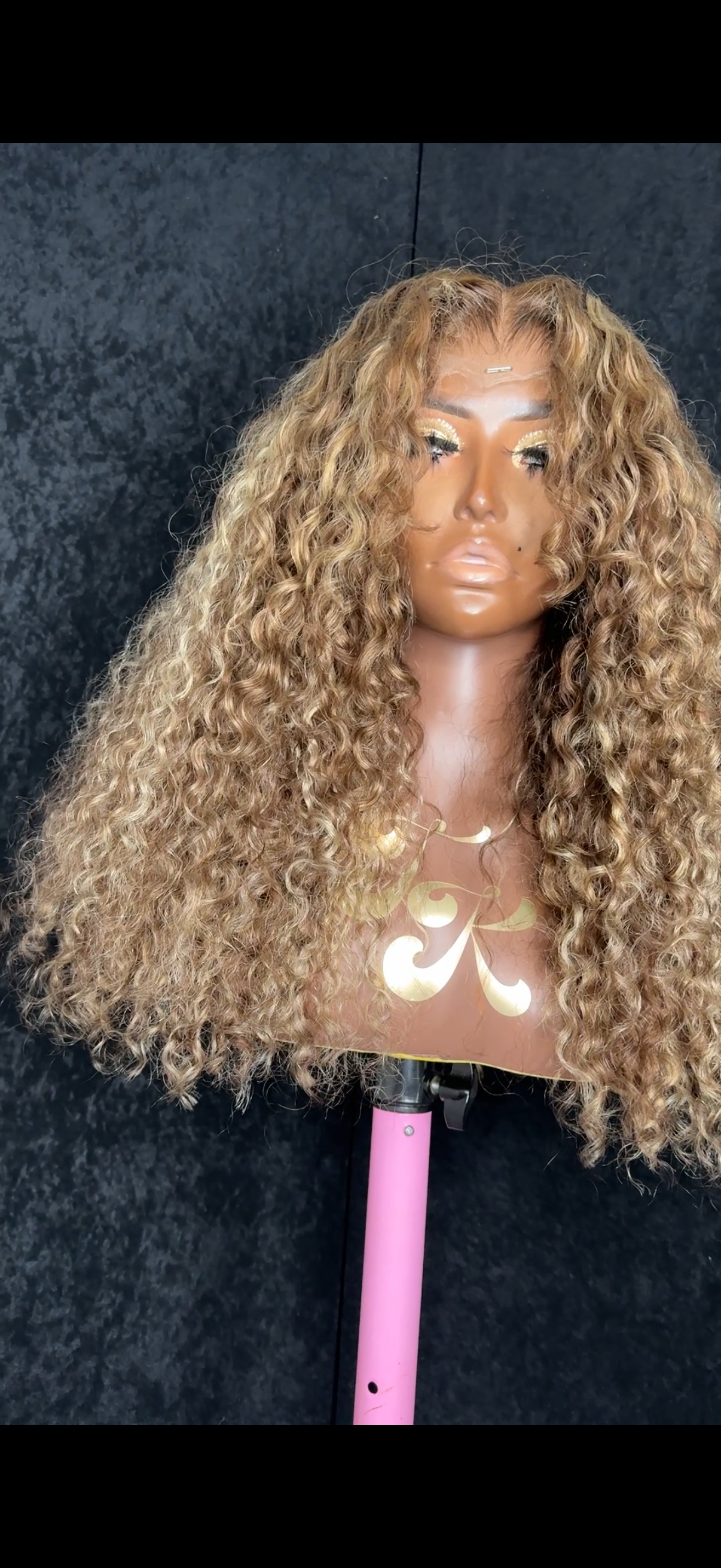 Curly rts